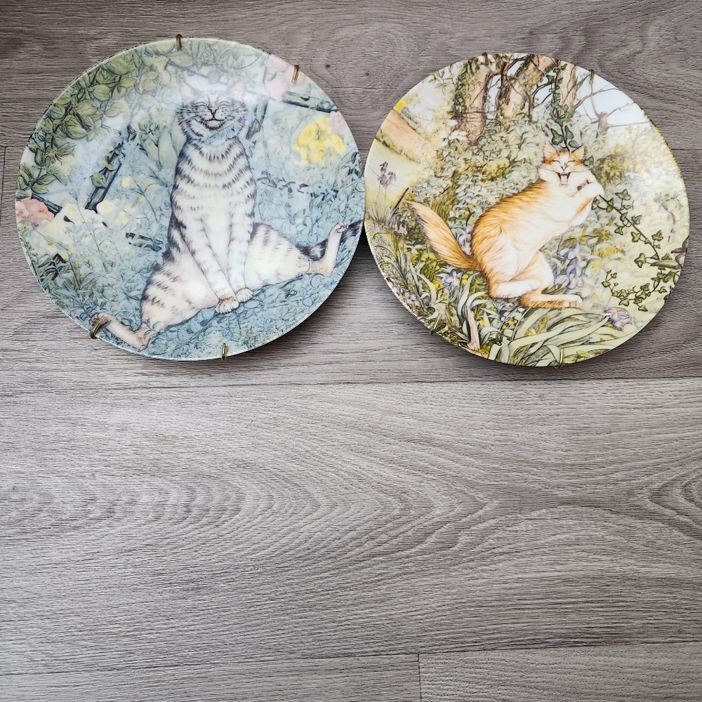 Vintage American‎ Artist 80's Cat Art Plates (2) Tarzan 85 The Sniffer 82 Animal